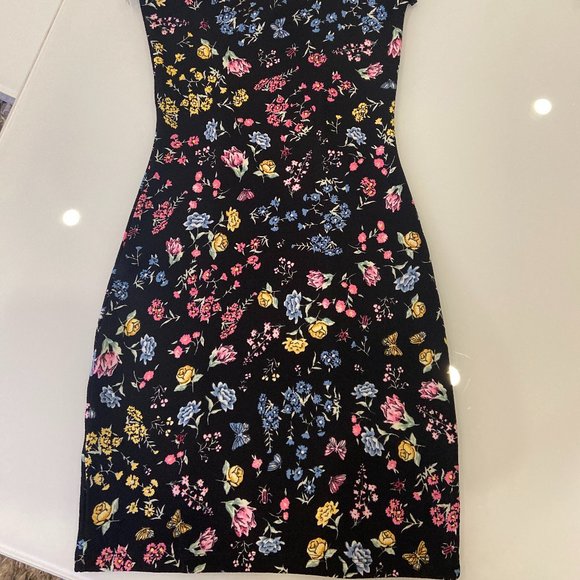 Floral Dress - Picture 2 of 2